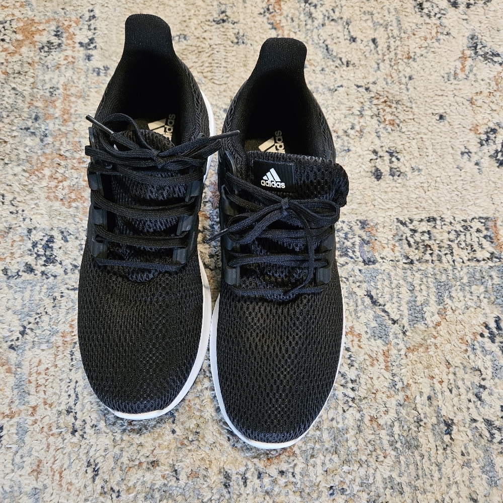 Adidas Ultimashow Running Shoe